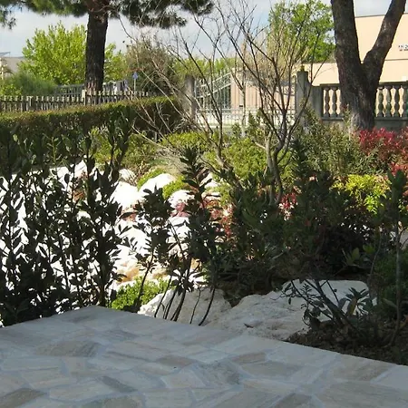 公寓 Bellavista Con Giardino Porto SantʼElpidio
