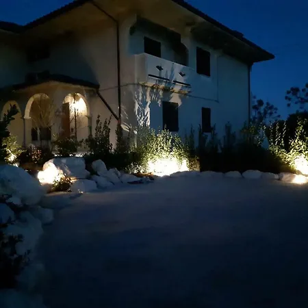 Bellavista Con Giardino 公寓